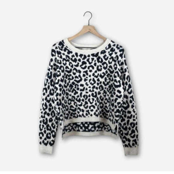 YES LOLA leopard 🐆 Sweater - Picture 2 of 10